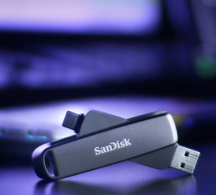 Moody/SANDISK Solid Udex DDE1 Read 1000MB 1TB USB3.2, Type-C Double Interface