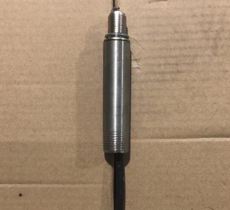 high-looking stainless steel sparkling head, stainless steel 150 mm long, 16 mm diameter 120g